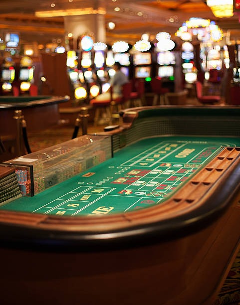 2bett mobile app showing live blackjack table and account dashboard